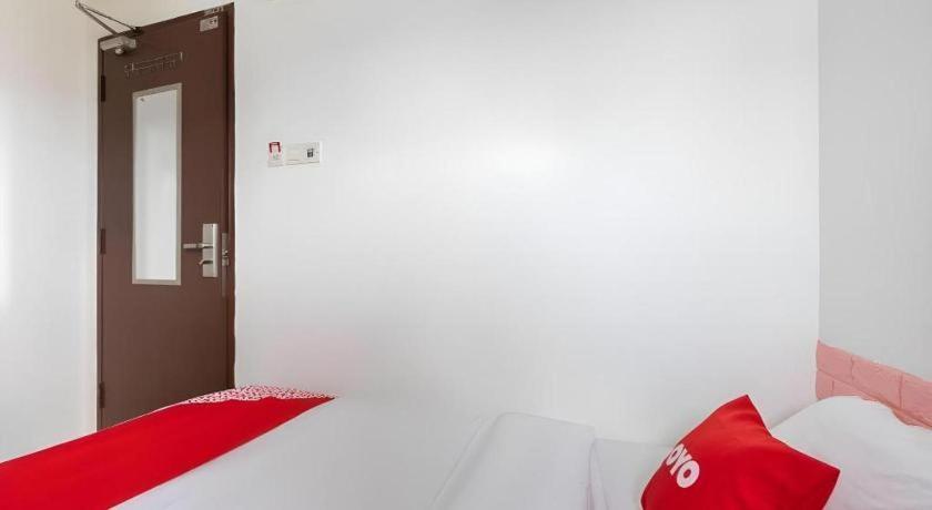 Oyo 89717 Budget Star Hotel Kuala Lumpur Exterior foto