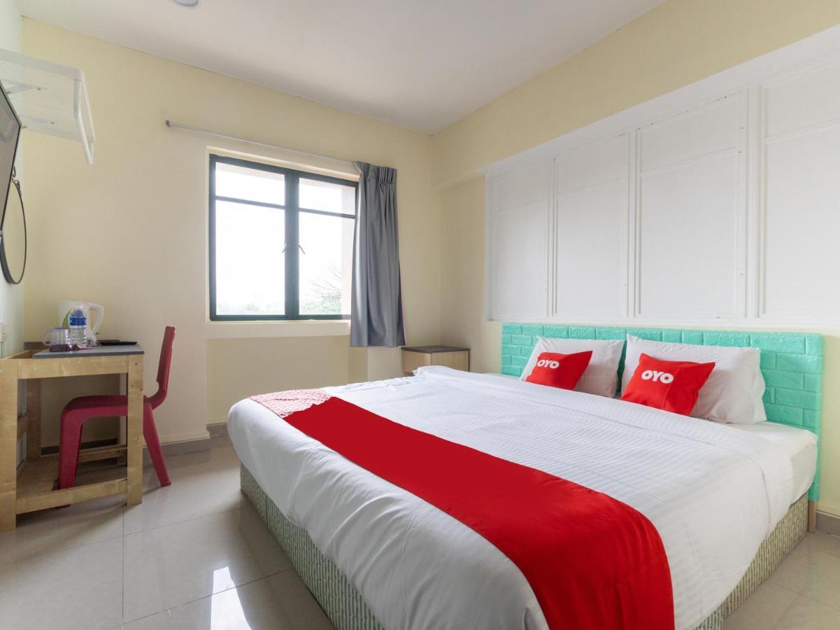 Oyo 89717 Budget Star Hotel Kuala Lumpur Exterior foto